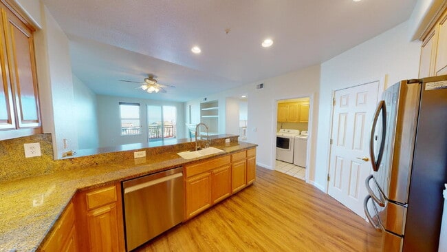 Photo - 123 Warbler Ln