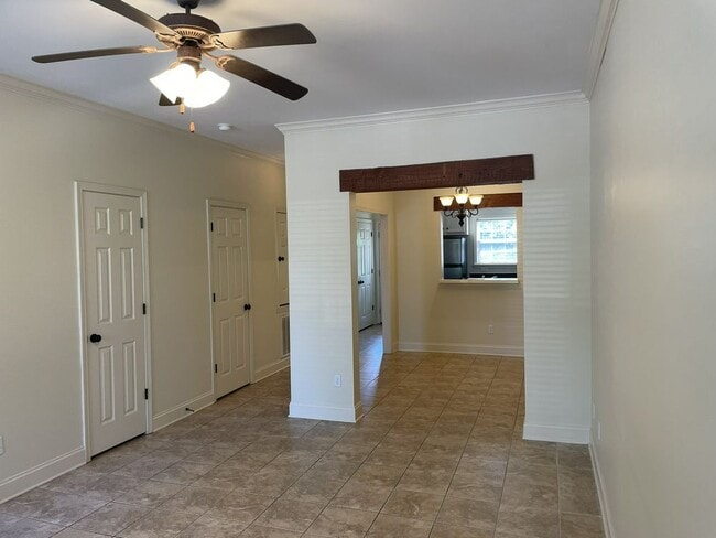 Photo - 2206 Anderson Rd