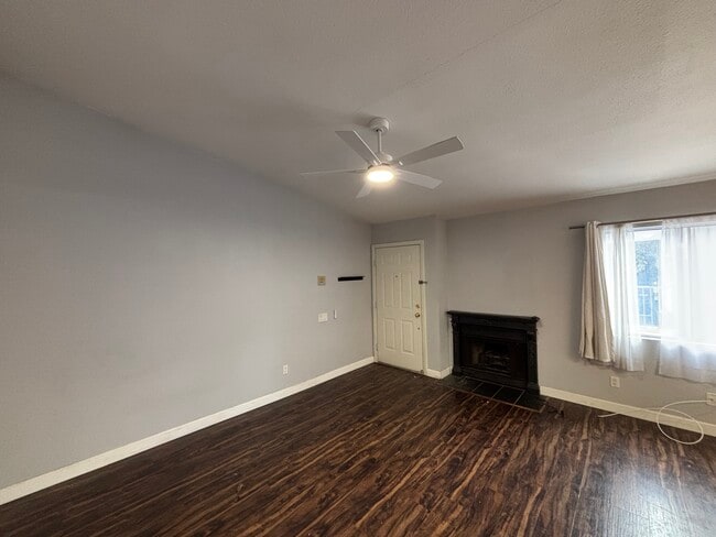 Photo - 2921 C St Unit 280