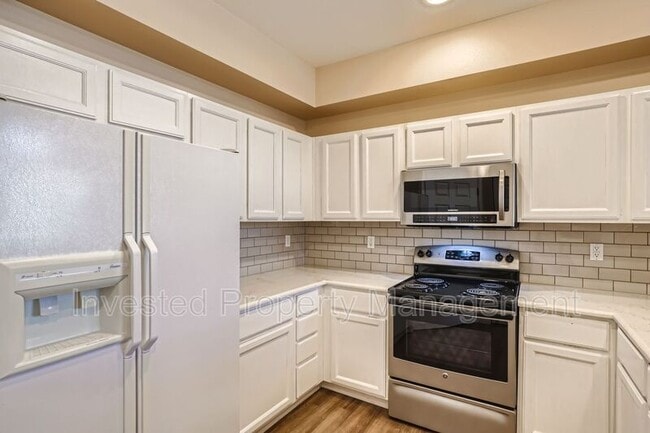 Photo - 9094 W Phillips Dr