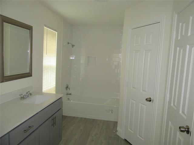 Photo - 2209 Merrimac Ln