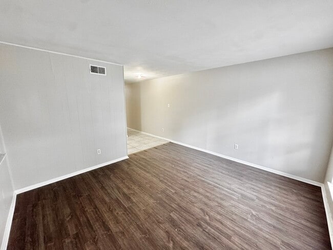 Photo - 3190 Coleman Ave