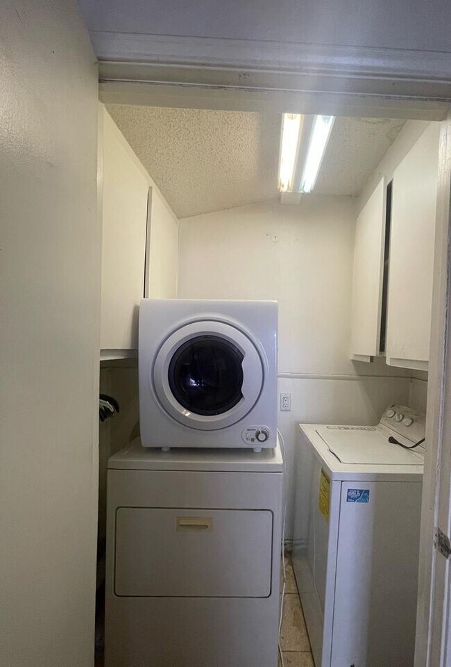 Photo - 1409 E 23rd St