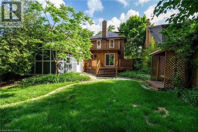 Photo - 64 Highland Rd W