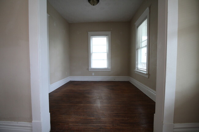 Photo - 2 Bed / 2 Bath Single Family Home with Fen...