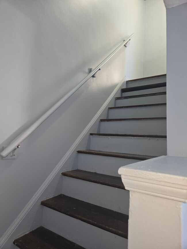 Photo - 20255 Meyers Rd