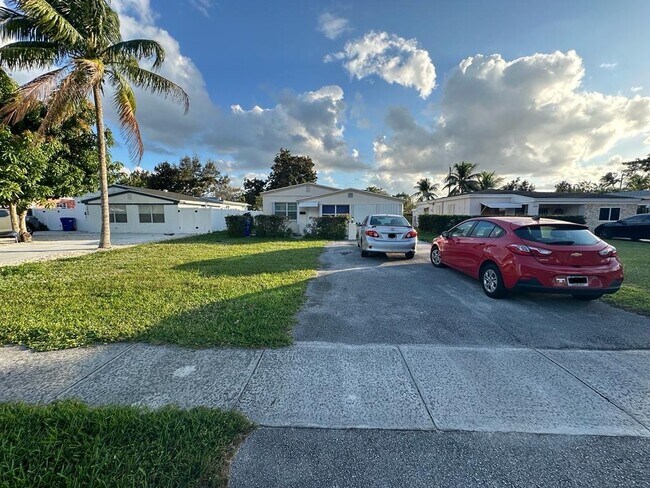 Parking space - 1458 NE 178th St