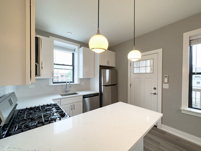 Photo - 3951 N Janssen Ave Unit J03W