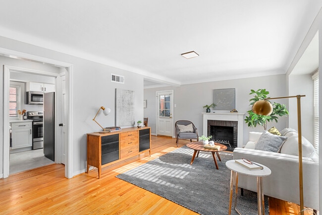 Building Photo - The Square on Mcknight