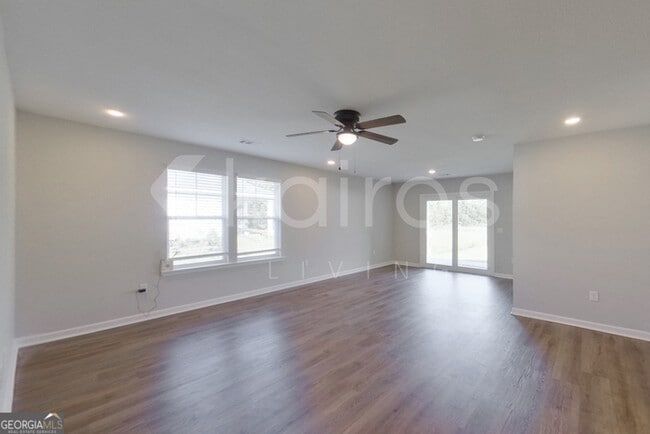 Photo - 122 Cottage Grove Rd