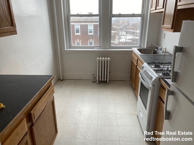 Photo - 1782 Commonwealth Ave