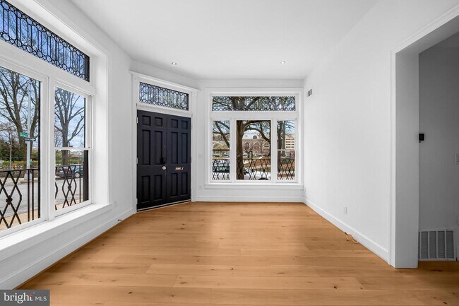 Photo - 1200 Bolton St