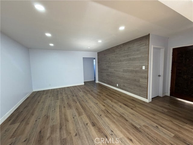 Photo - 671 Peggy Ave