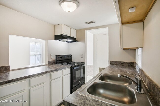 Photo - 851 Bert Rd Unit 11