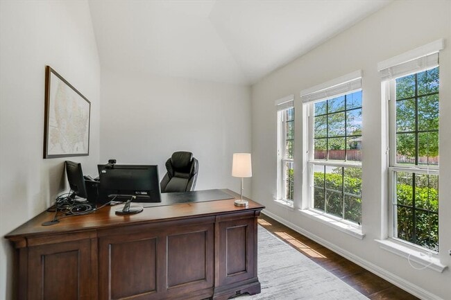 Photo - 2717 Coral Valley Dr