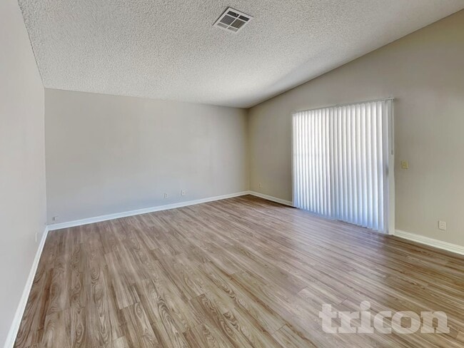 Photo - 4634 Grasshopper Dr