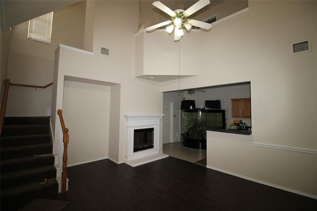 Photo - 543 Hawken Dr