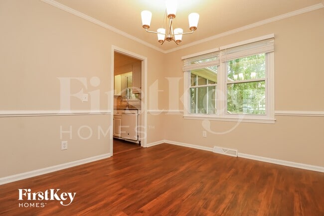 Photo - 104 Beaumont Ct