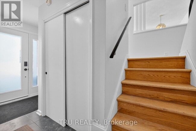 Photo - 2443 Sudbury Ave