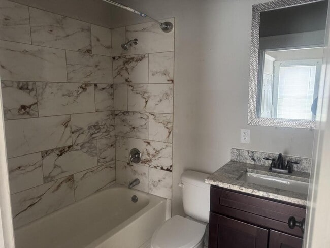 Photo - 2900 E Bessemer Ave