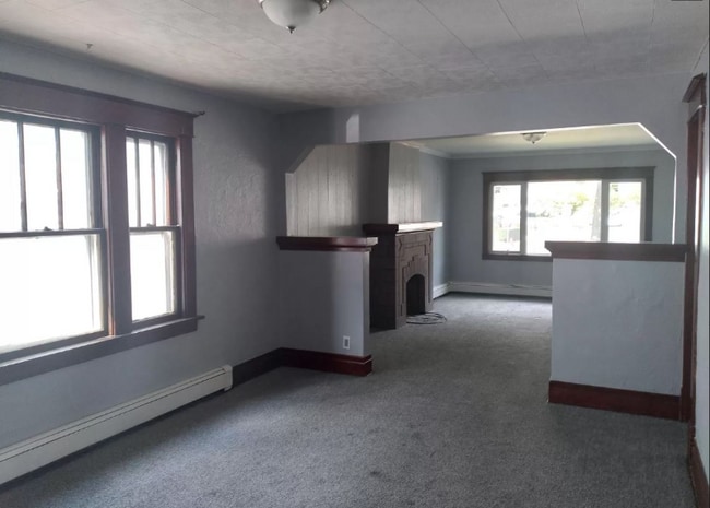 Photo - 267 Davidson Ave Unit Upper
