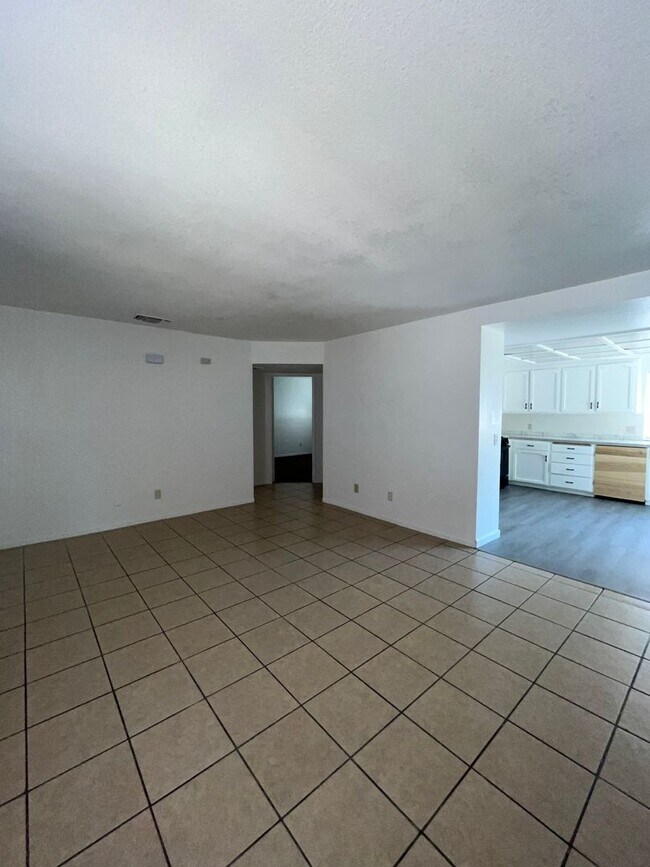 Photo - 3021 Unit 1319