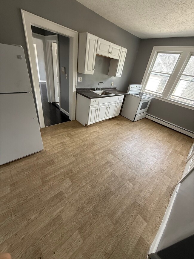 78 Sterling St Unit 3