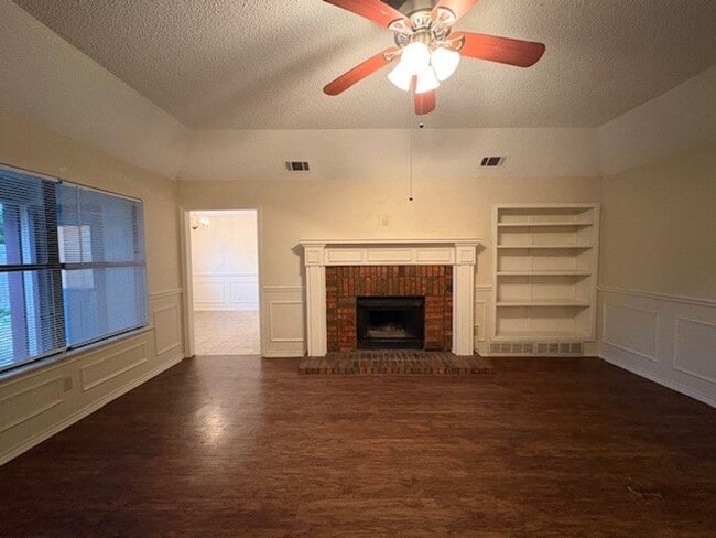 Photo - Charming 3 Bedroom Home!!