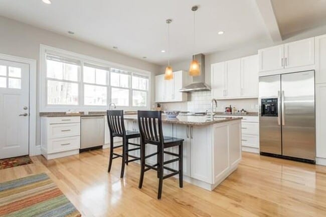 Photo - 225 Morrison Ave