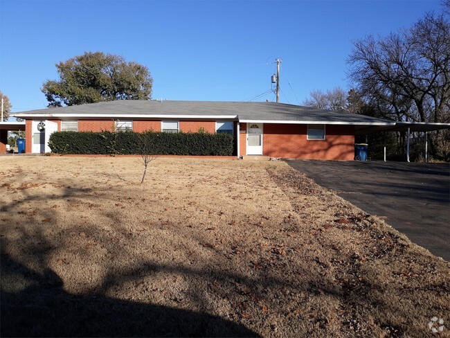 Building Photo - 3309 S West St Rental