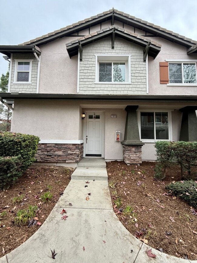 Building Photo - Highly Desirable 2 bed 3 bath condo in Rancho Cucamonga