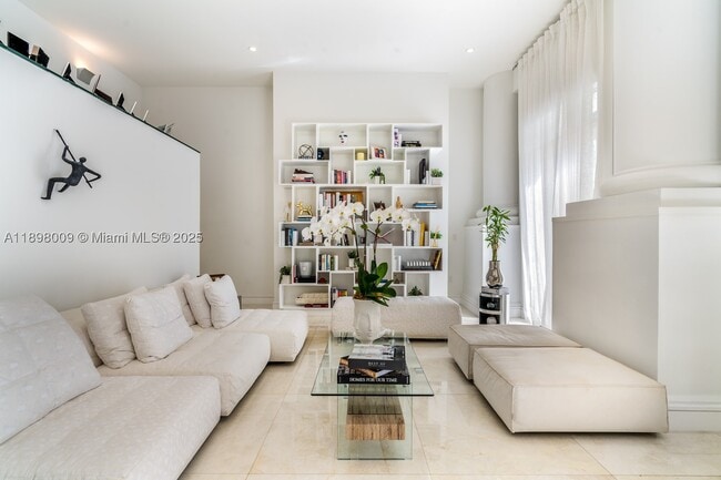 Photo - 112 Paloma Dr