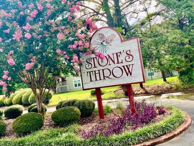1023 Stones Throw Dr NW
