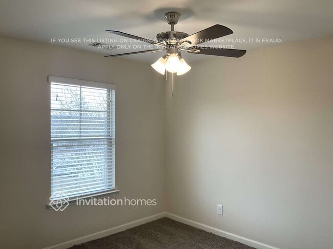 Photo - 319 Village Broad St