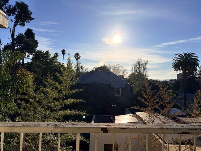 Building Photo - 590 El Dorado Ave Unit 313