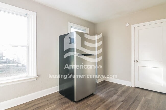 Photo - 2207 Heard St