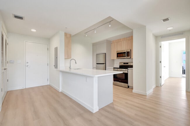 Building Photo - 1710 N J Ter Unit Ab