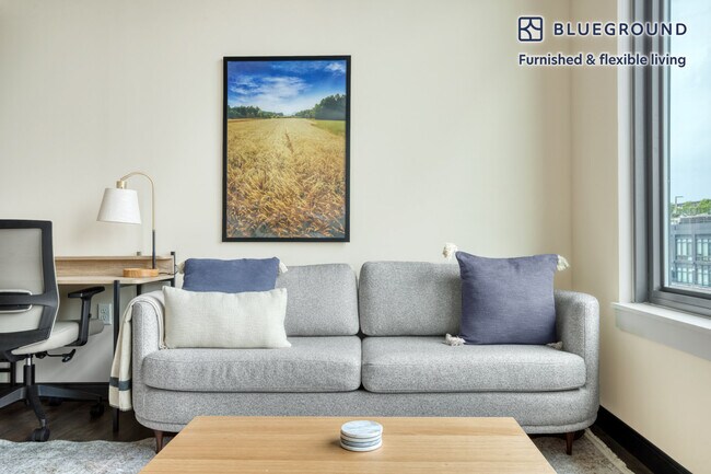 Photo - 625 H St NW Unidad FL9-ID551