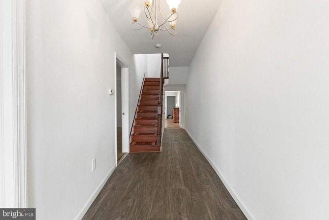 Building Photo - 211 Broad St