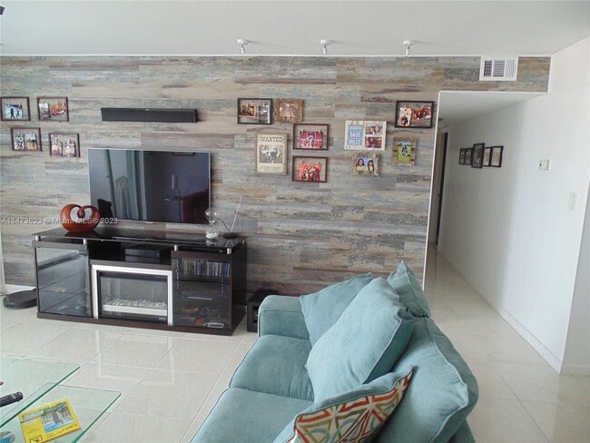 Photo - 2780 NE 183rd St Unit 140