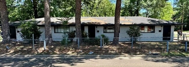 Photo - 3002-3008 North West Street Unit 3008