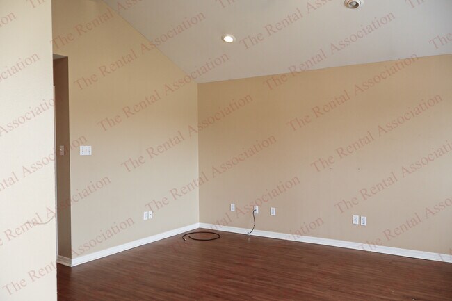 Photo - 629 S Barnett Springs St