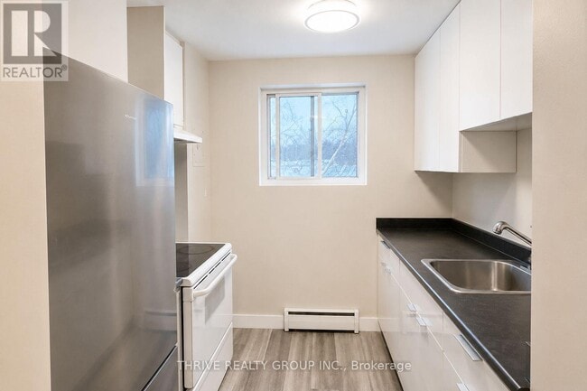 Photo - 153 Godfrey Dr Unit 8