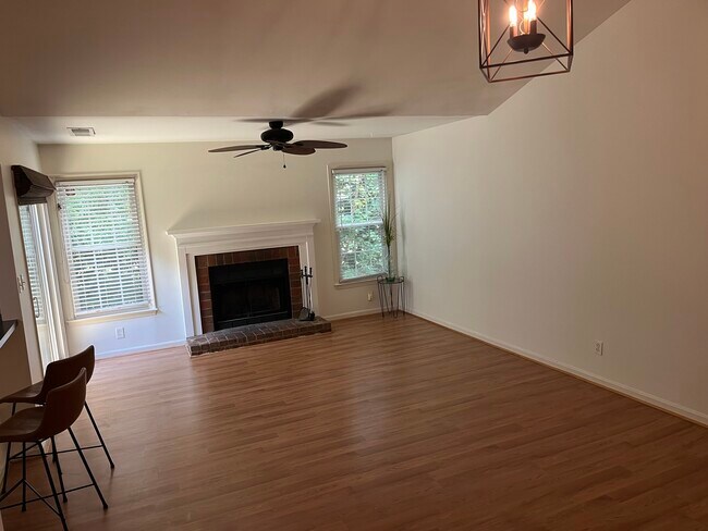 Photo - 3222 Selwyn Farms Ln Unidad Hunters Run Condo