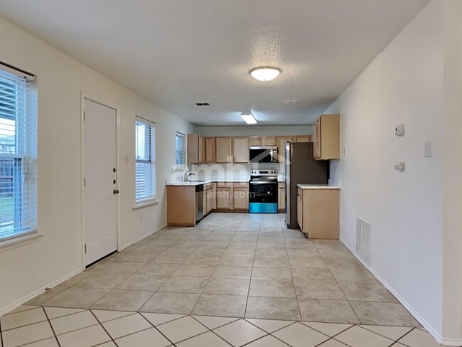 Photo - 6035 Susanna Dr