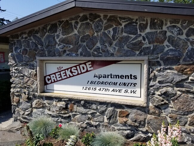 Building Photo - 12615 47th Ave SW Unit #4 Rental