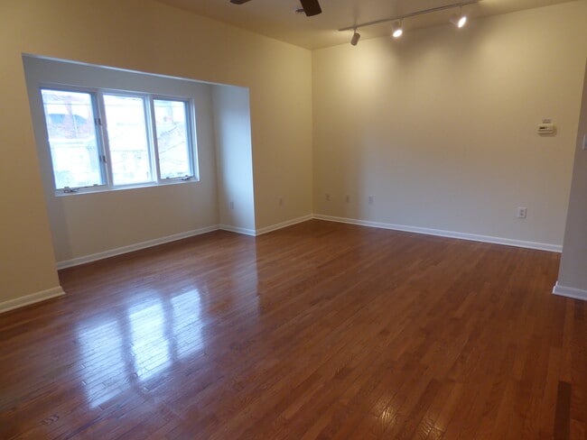 Photo - 1824 Carey Way Unit 2