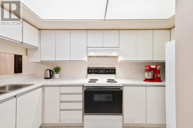 Photo - 5 Kenneth Ave Unit 205