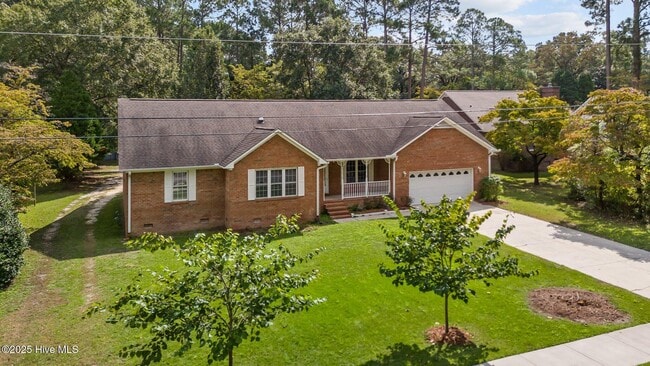 Photo - 506 River Rd