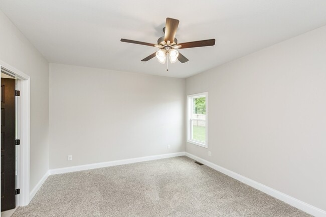 Photo - 218 Copeland Rd